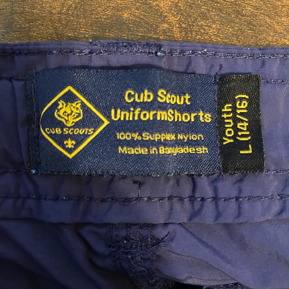 Cub Scout uniform shorts size youth large 14/16